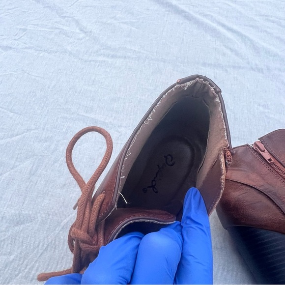 SOLD - Picture 4 of 7